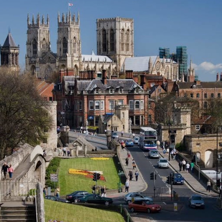 York picture transport service